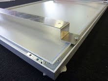 Attache plafond des radiateurs infrarouge Wolff & Meier